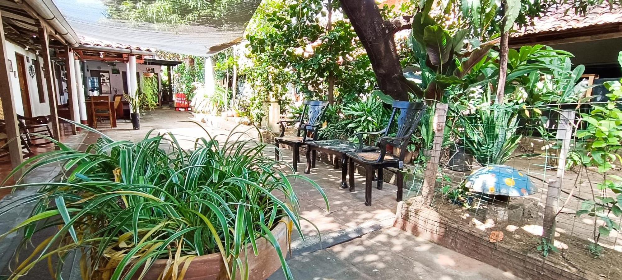 Casa De Los Berrios León Εξωτερικό φωτογραφία